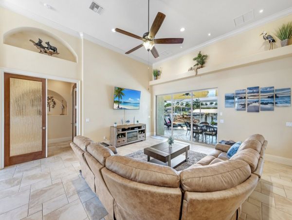 Cape Coral Home 1024312