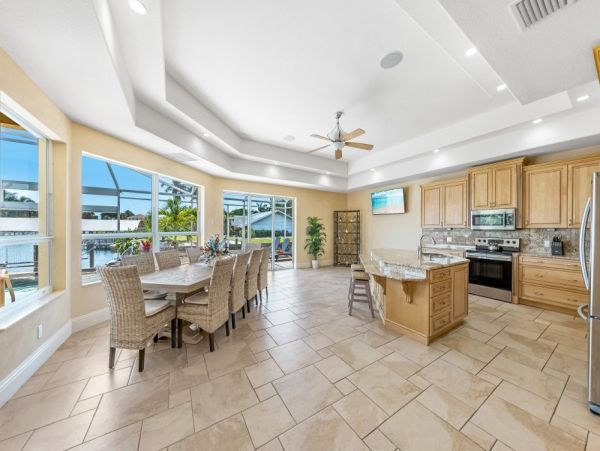Cape Coral Home 1024312