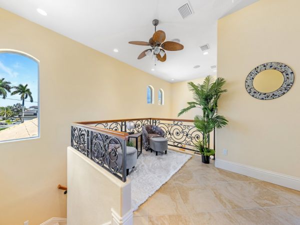 Cape Coral Home 1024312