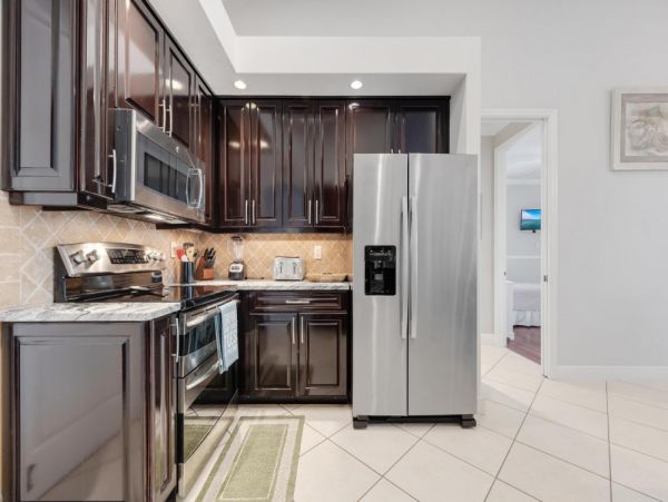 Cape Coral Four Bedroom Luxury Vacation Home