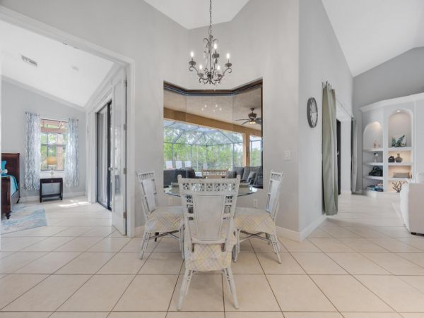 Cape Coral Four Bedroom Luxury Vacation Home