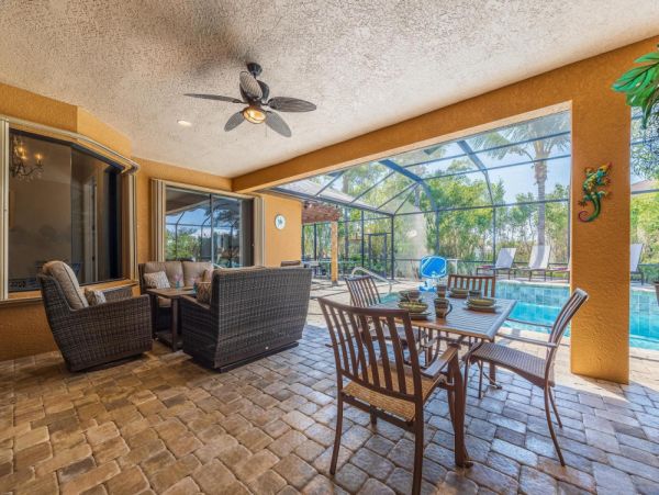 Cape Coral Four Bedroom Luxury Vacation Home