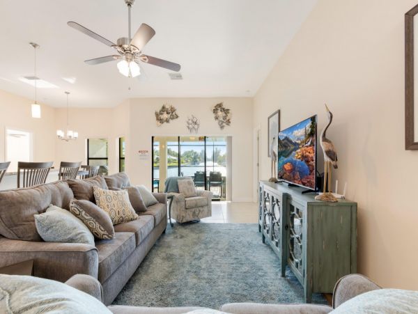 Cape Coral Home 1024316