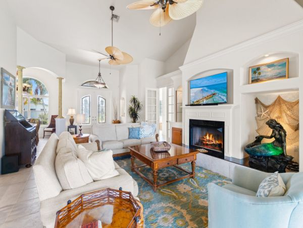 Cape Coral Home 1024317