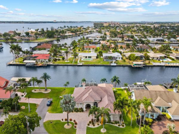 Cape Coral Home 1024317