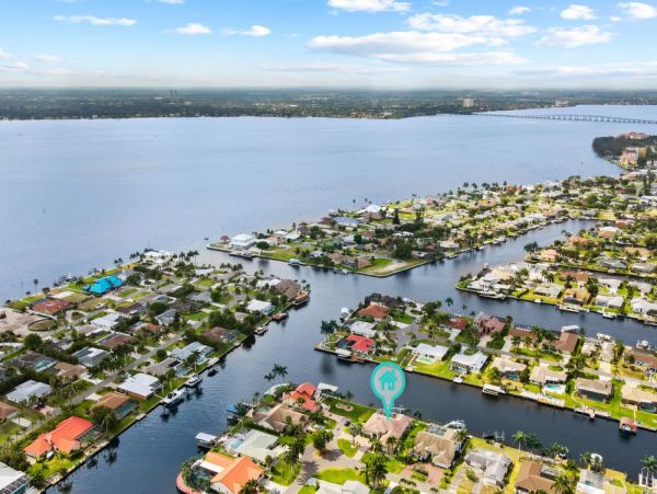 Cape Coral Home 1024317