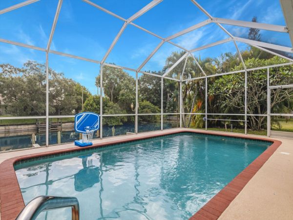 Cape Coral Home 1024318