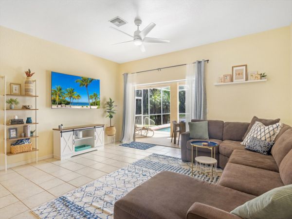 Cape Coral Home 1024318