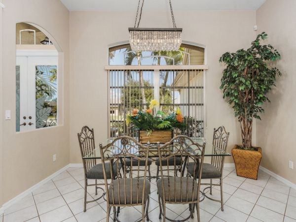 Cape Coral Home 1024320
