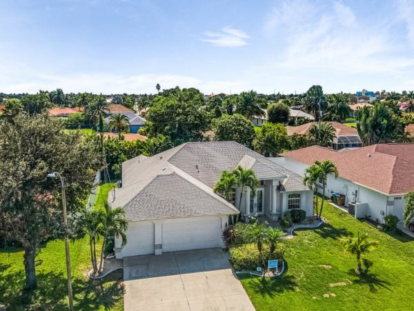 Cape Coral Home 1024320