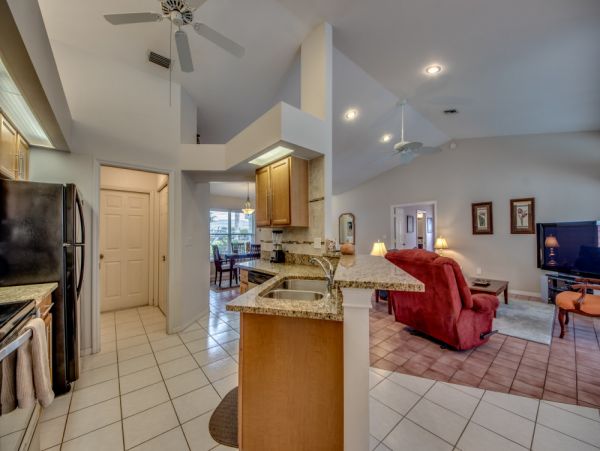 Cape Coral Home 1024323