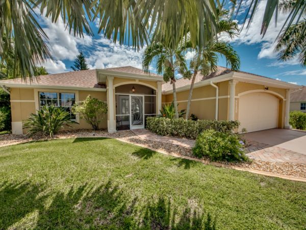 Cape Coral Home 1024330