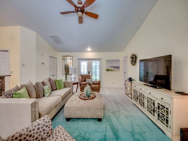 Cape Coral Home 1024330