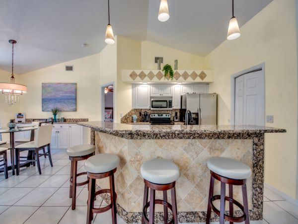 Cape Coral Home 1024330