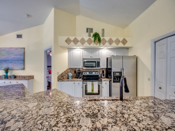 Cape Coral Home 1024330