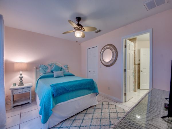 Cape Coral Home 1024330
