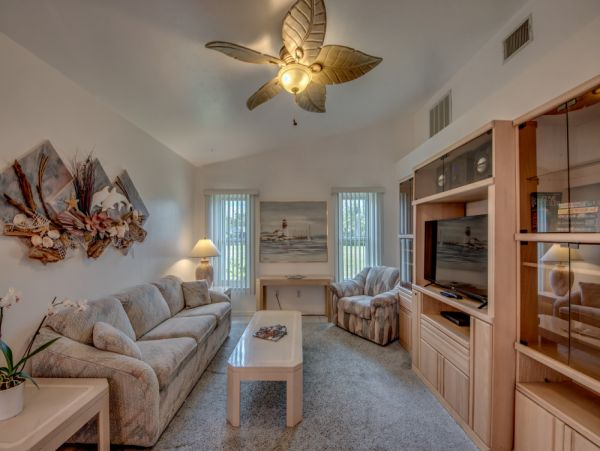 Cape Coral Home 1024331