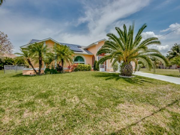 Cape Coral Home 1024331