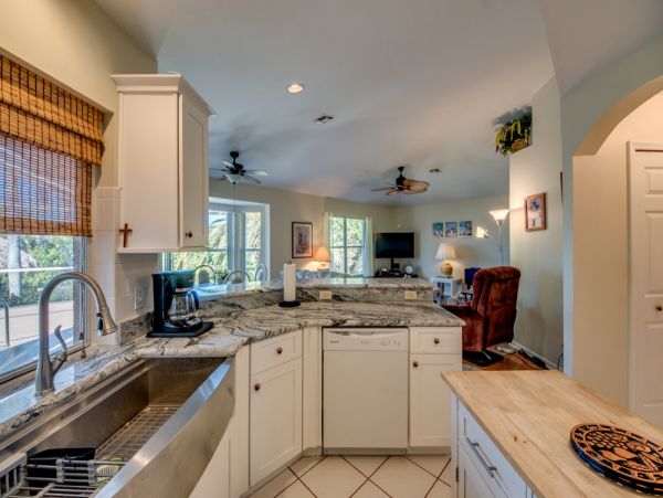 Cape Coral Home 1024334