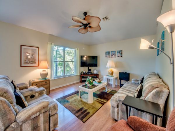 Cape Coral Home 1024334