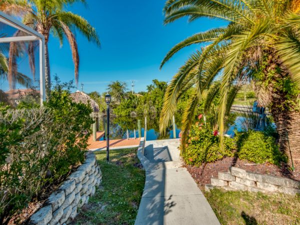 Cape Coral Home 1024334