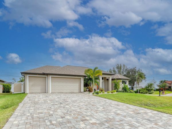 Cape Coral Home 1024342