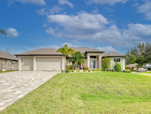 Cape Coral Home 1024342