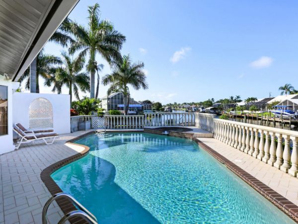 Cape Coral Home 1024346