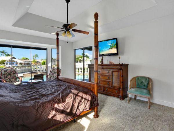 Cape Coral Home 1024346