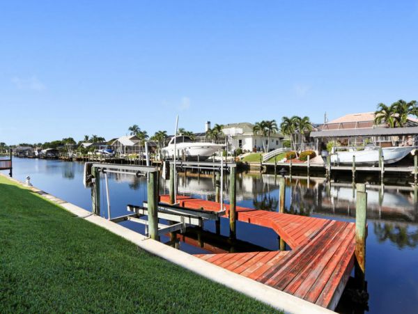 Cape Coral Home 1024346