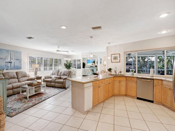 Cape Coral Home 1024347