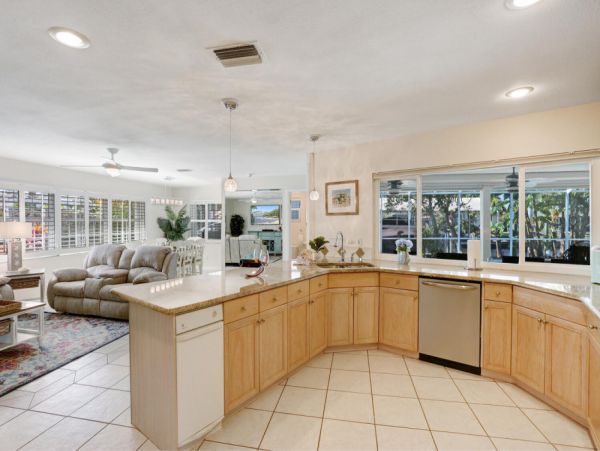 Cape Coral Home 1024347