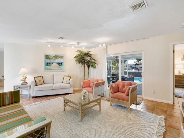 Cape Coral Home 1024347