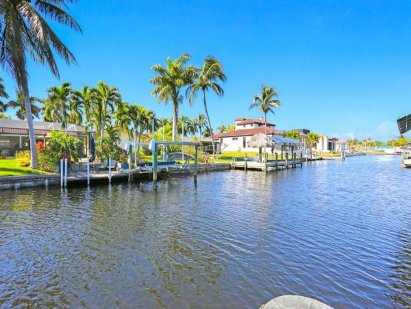Cape Coral Home 1024347