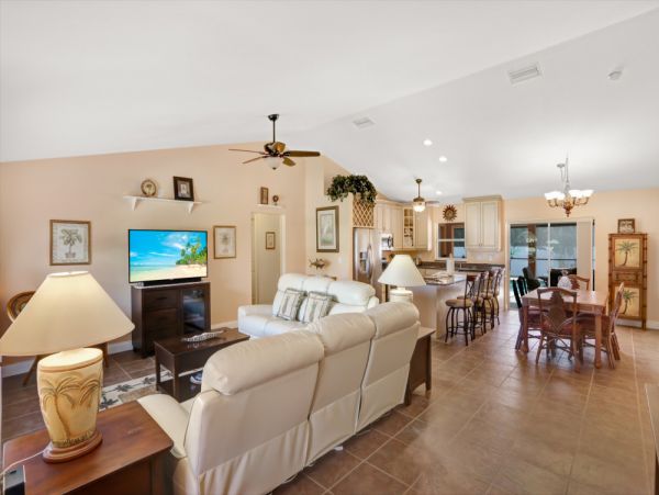 Cape Coral Home 1024349