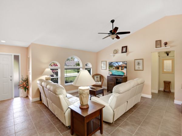 Cape Coral Home 1024349