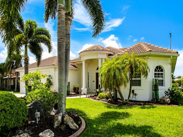 Cape Coral Home 1024350