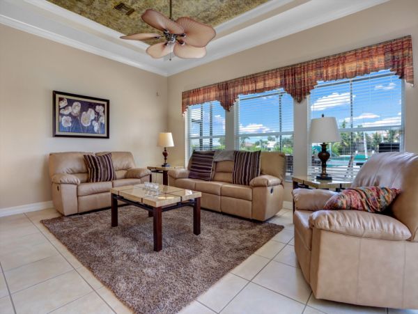 Cape Coral Home 1024350