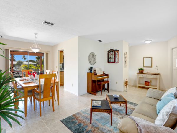 Cape Coral Home 1024351