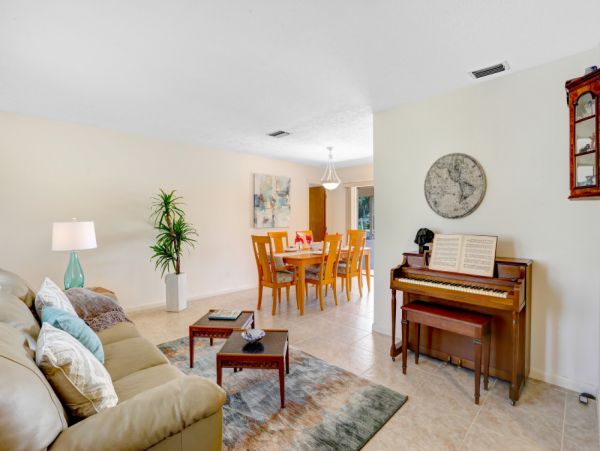 Cape Coral Home 1024351
