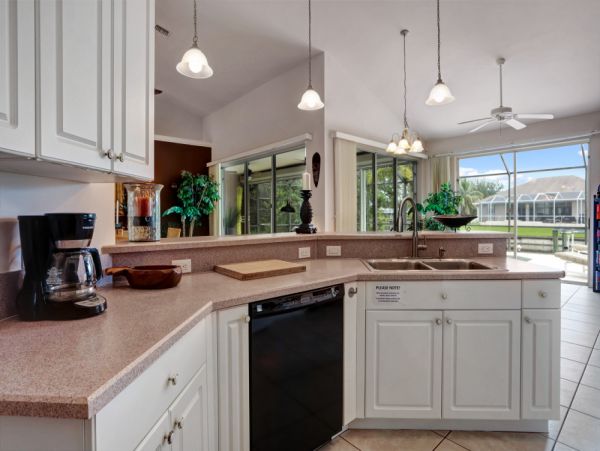 Cape Coral Home 1024352