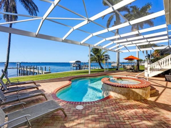 Cape Coral Home 1024353