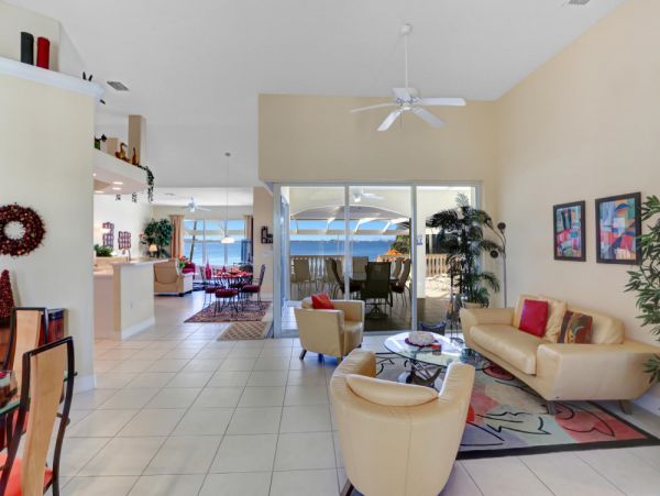Cape Coral Home 1024353