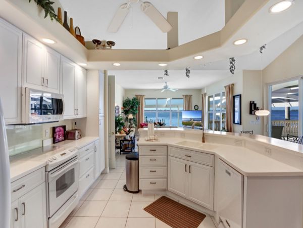 Cape Coral Home 1024353