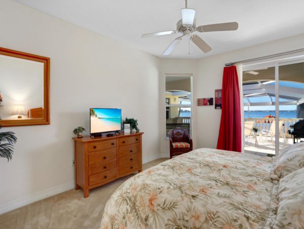 Cape Coral Home 1024353