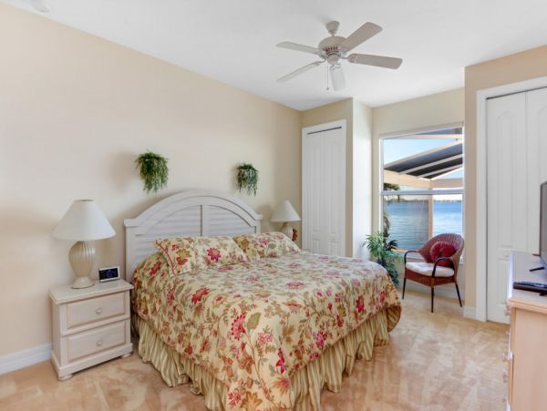 Cape Coral Home 1024353