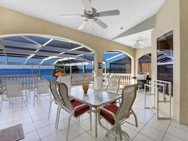 Cape Coral Home 1024353