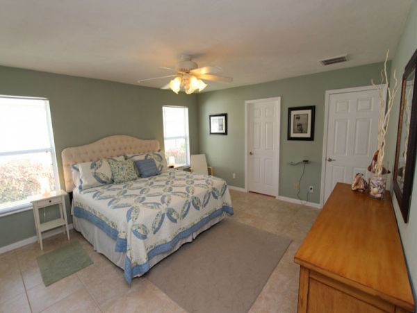 Cape Coral Home 1024354
