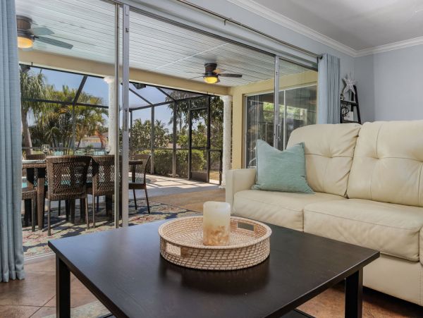 Cape Coral Home 1024358
