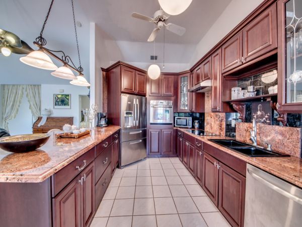 Vacation Home in Cape Coral with Caged Pool and Boat Dock
